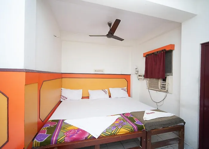 Spot On 38565 Hotel Surya Thiruvengadam St
