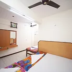 Spot On 38565 Hotel Surya Thiruvengadam St