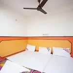 Spot On 38565 Hotel Surya Thiruvengadam St