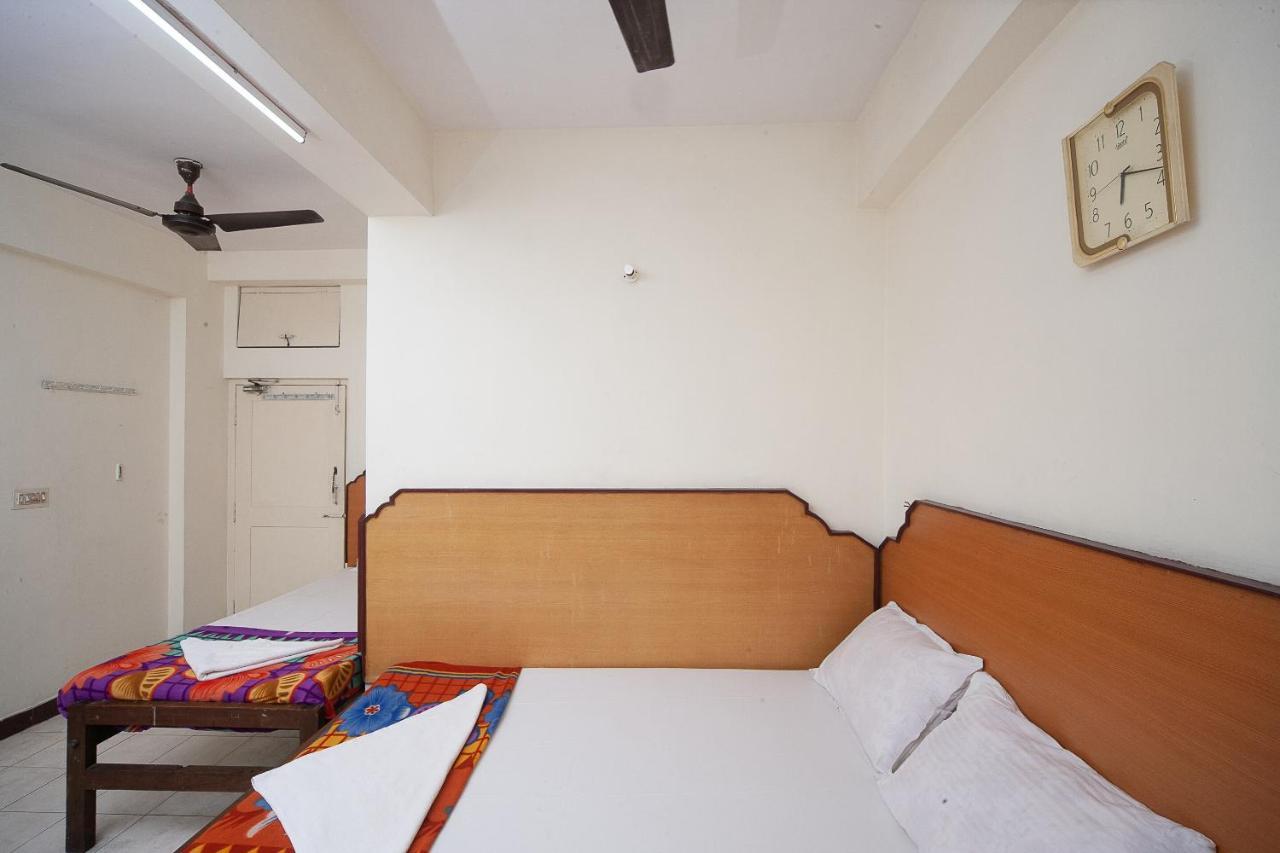 Hotel Spot On 38565 Surya Thiruvengadam St Chennai